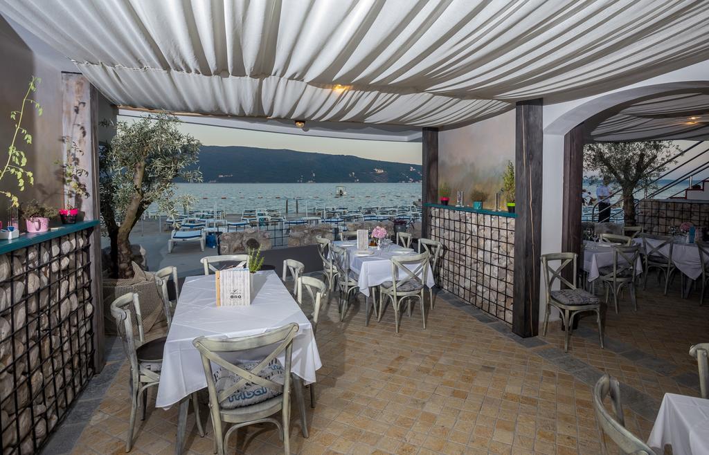 Hotel Perla Херцег Нови Екстериор снимка