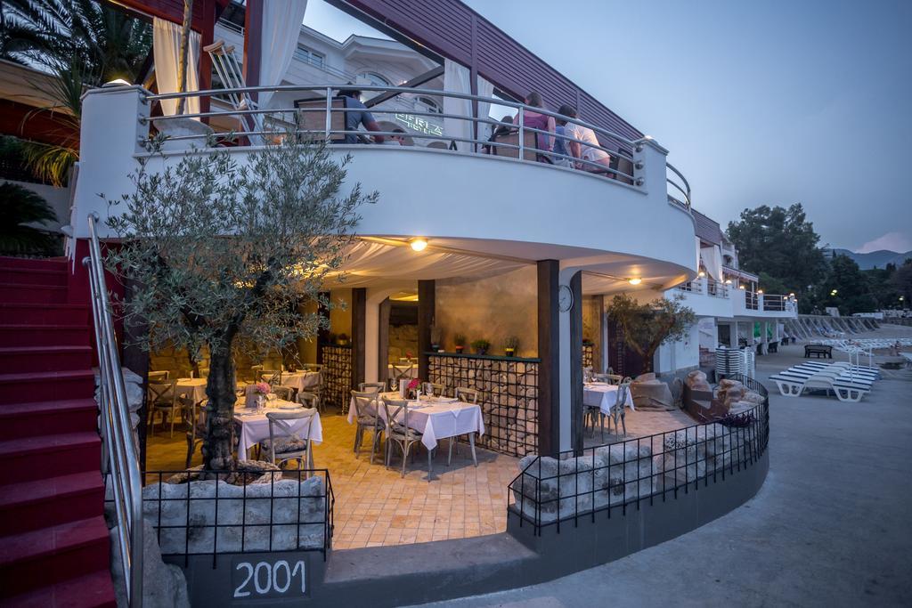 Hotel Perla Херцег Нови Екстериор снимка